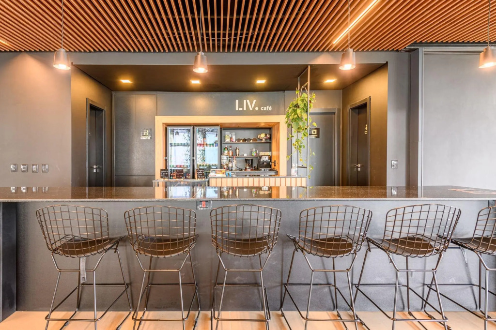LIV - Apartment 1501