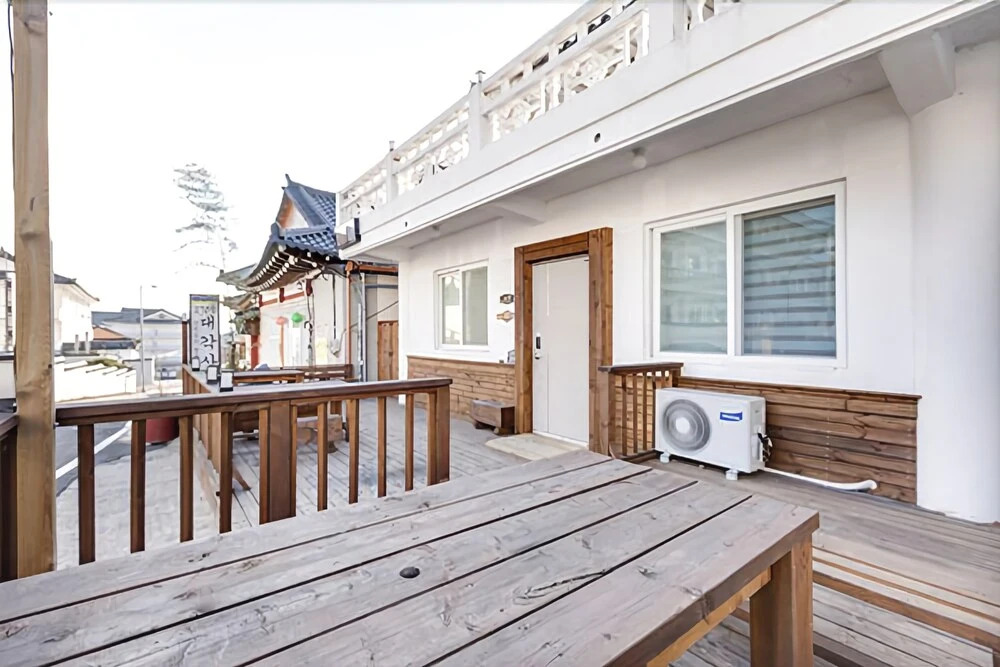Gyeongju Hayan jip Pension