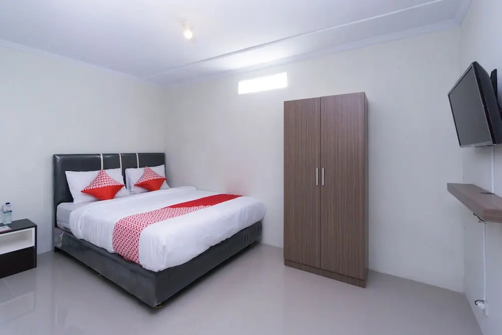 Oyo 2444 Sera House