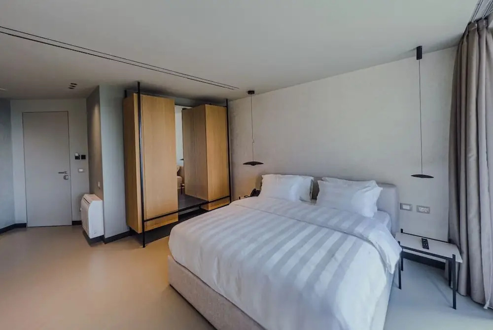 Zins Luxury Room 02 in Durr s