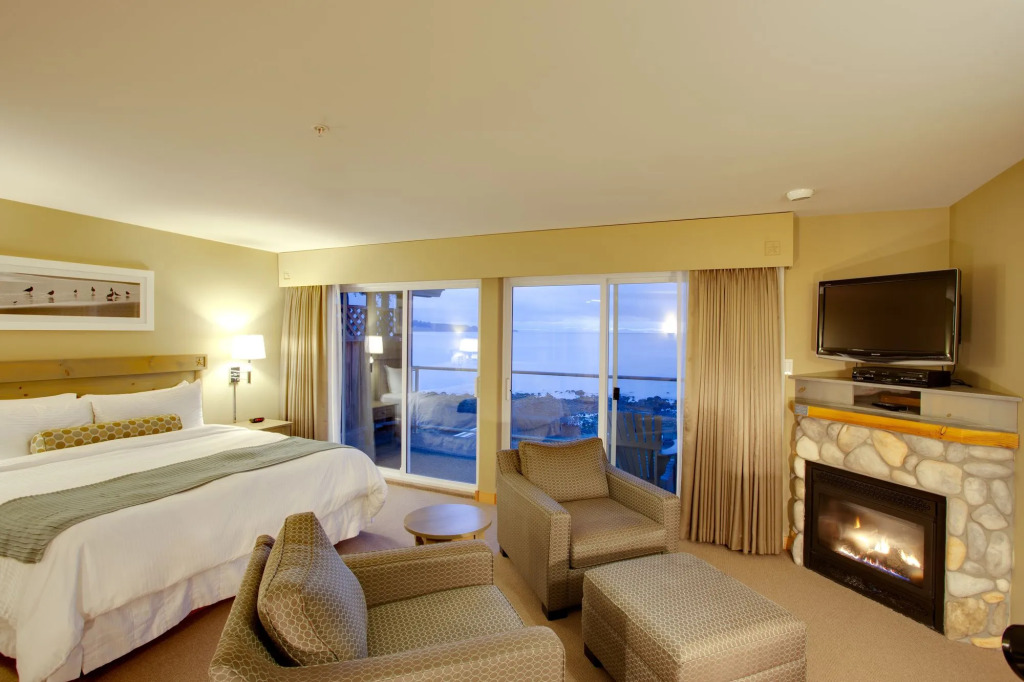 Kingfisher Pacific Resort & Spa