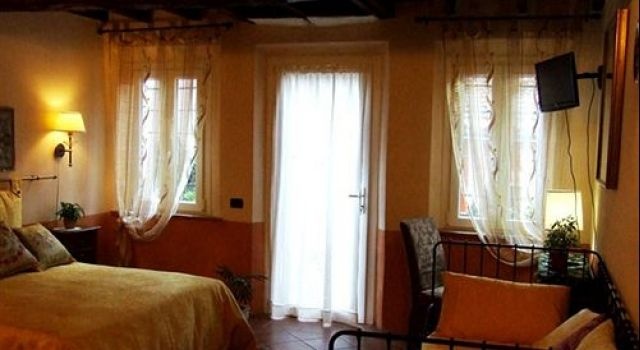 Il Mascherone Bed  Breakfast