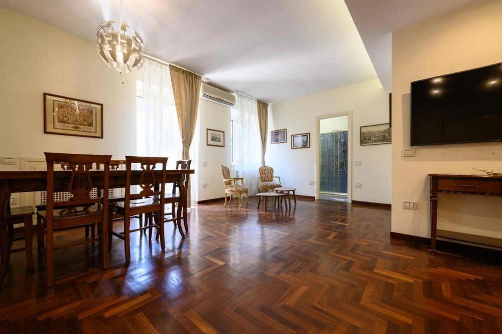 Vicoletto Sant Arpino 15