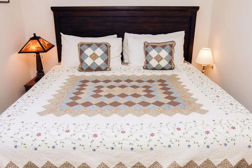 Fawn Valley Inn 1 Bedrooms by Rocky Mountain Resorts