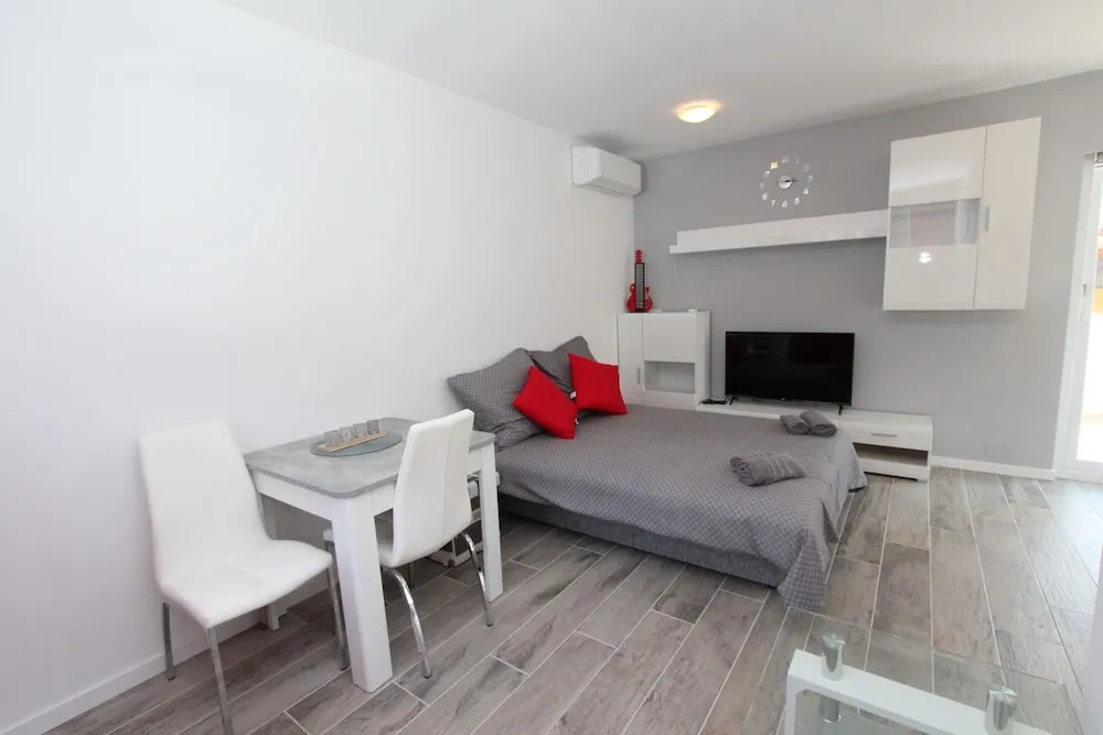 Guest House Mafi