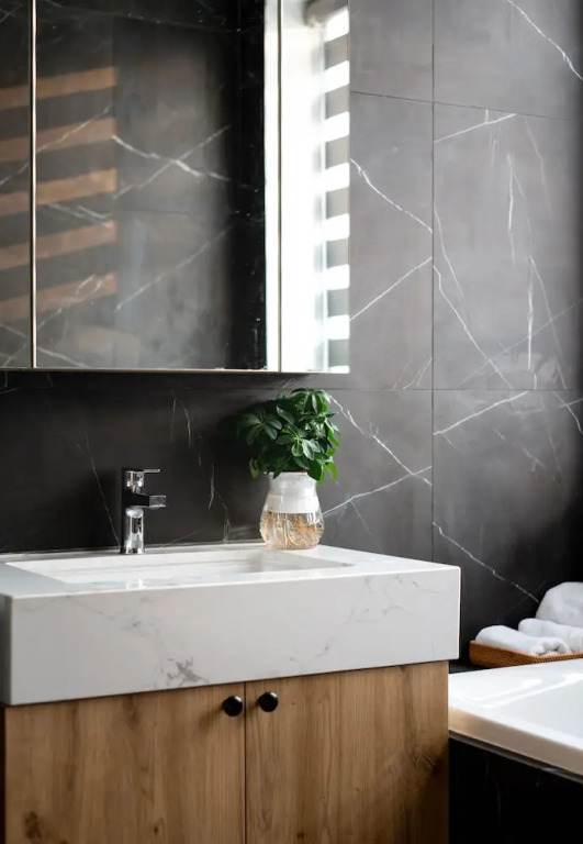The Galaxy Home Doi Can Hotel and Apartment