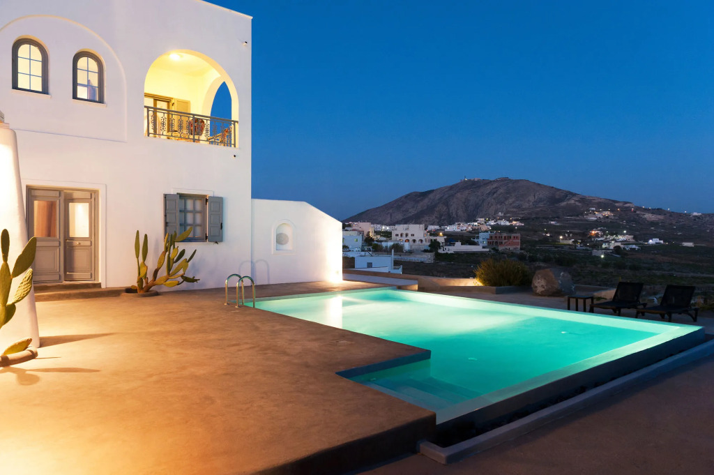 Christou Estate & Villas