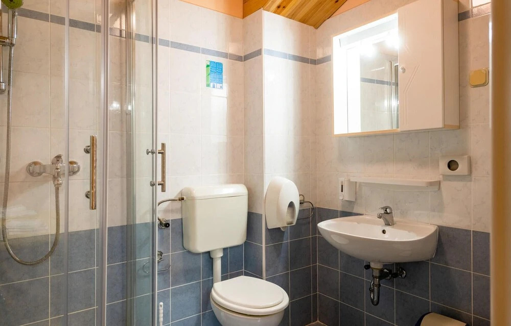 Amazing Apartment in Martinski With Indoor Swimming Pool, Sauna and 2 Bedrooms