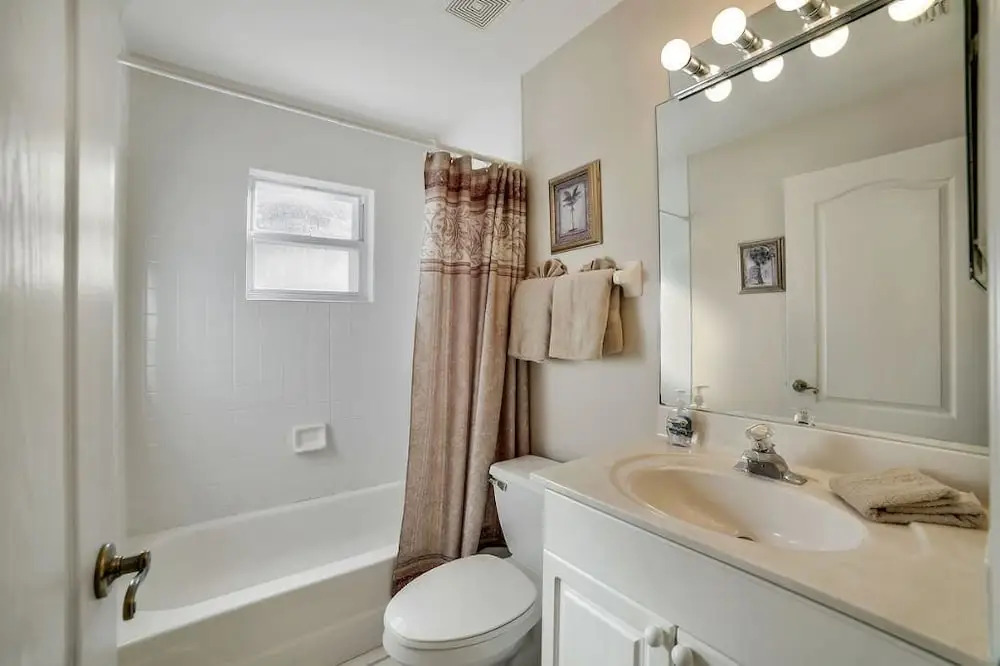 Briarwood - 1490 Vintage Lane