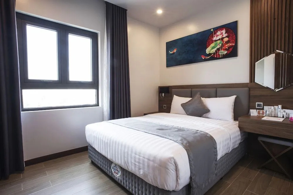 ZEN RIVERSIDE HOTEL & RESIDENCES