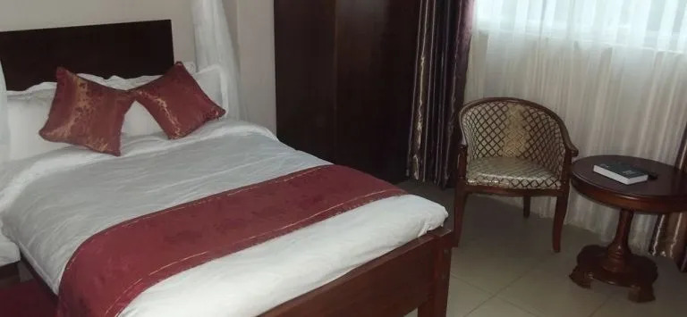 M P Hotel