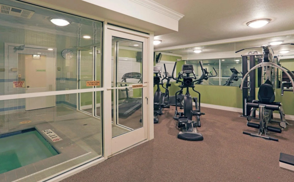 Holiday Inn & Suites San Mateo - SFO by IHG