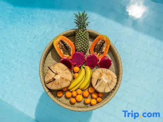 Mirragold - Amazing New 3BR Villa with Huge Pool & Jungle View