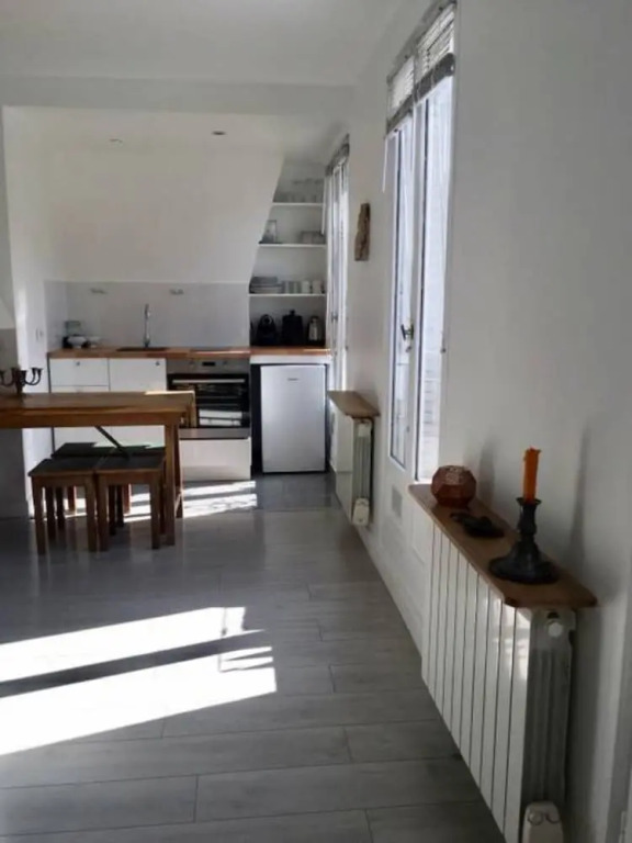 Modern Studio In Paris With Balcony