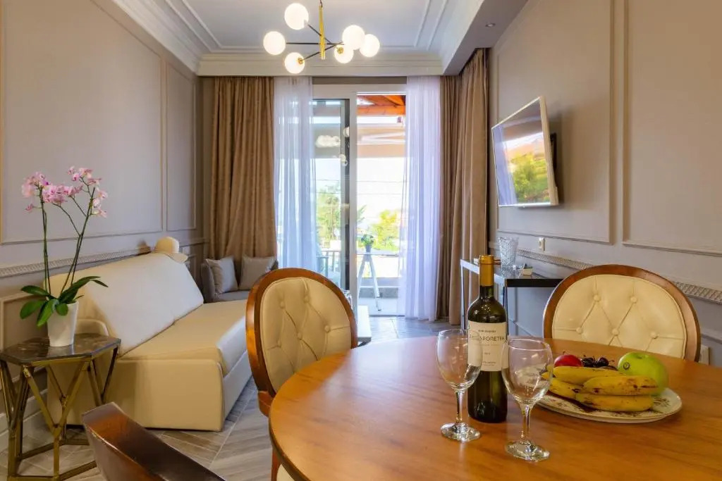 Ormos Luxury Suites Ammos