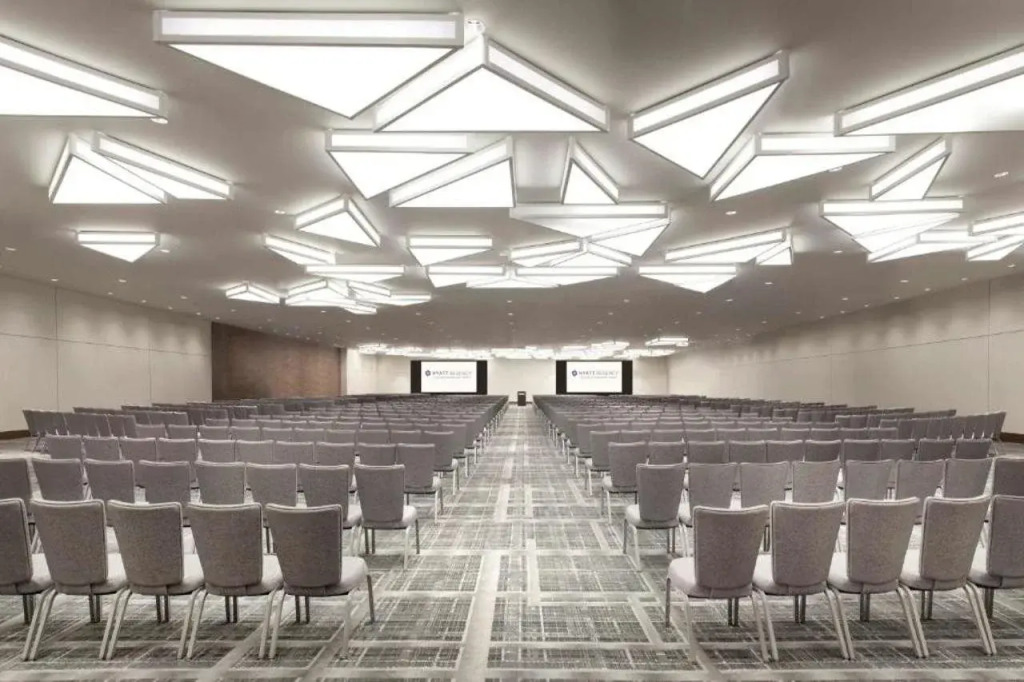 Hyatt Regency Los Angeles International Airport