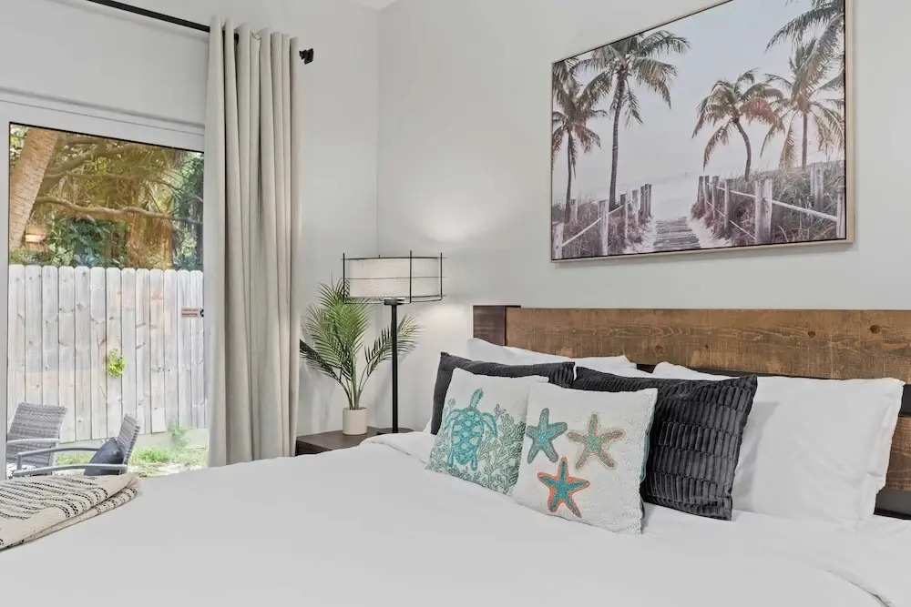 Tidal Charm by Avantstay Walk to Beach, Community Pool, Balcony, Ocean Views
