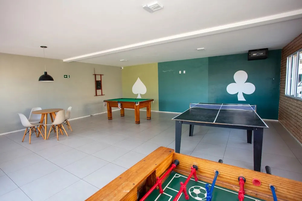 Apto com Piscina e Garagem em Barra dos Coqueiros