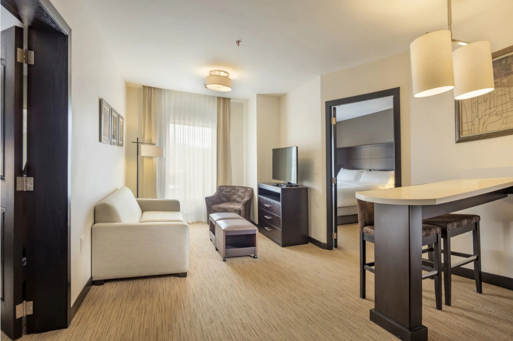 Staybridge Suites - Saltillo by IHG