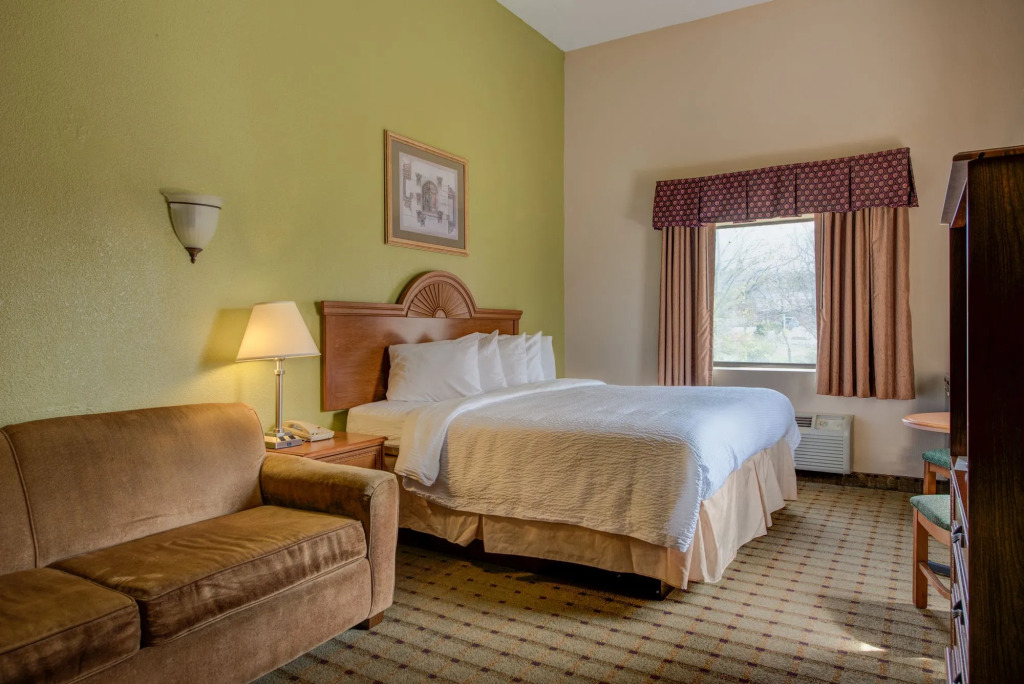 River Bend Inn - Pigeon Forge