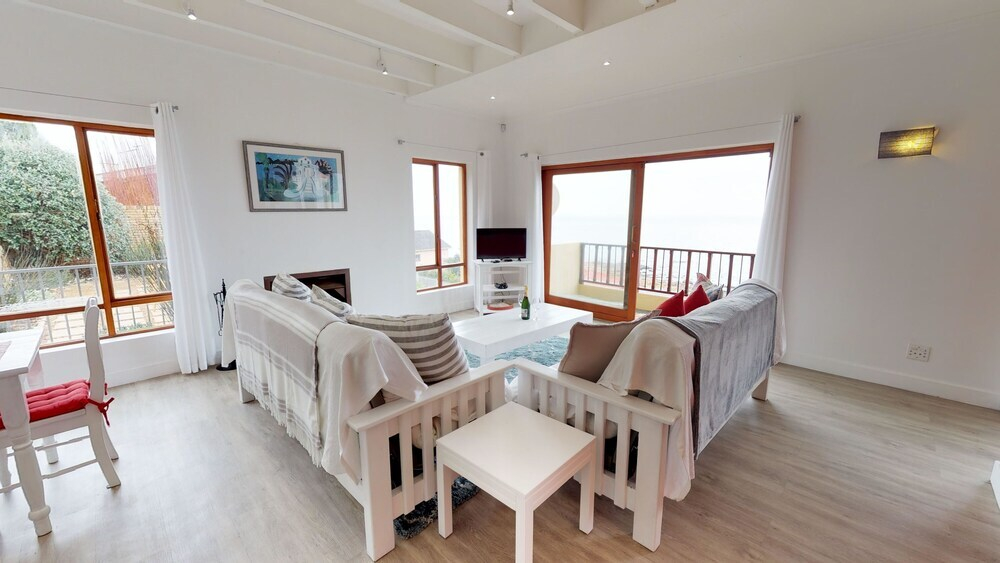 Sea Cloud Cottage