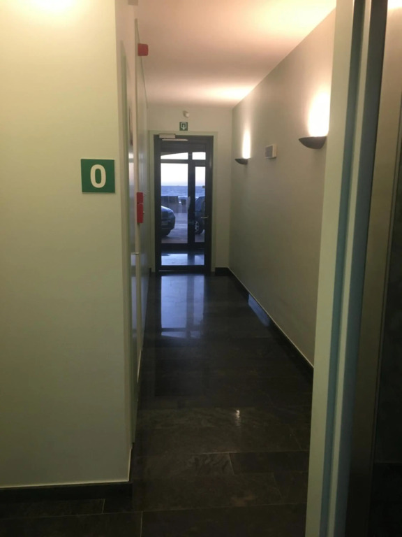 Studio 4 pers met Frontaal Zeezicht & privé zwembad Oostende