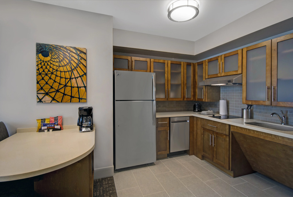 Staybridge Suites Sterling Heights - Detroit Area by IHG