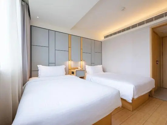 Ji Hotel (Hangzhou Wulinmen Metro Station)