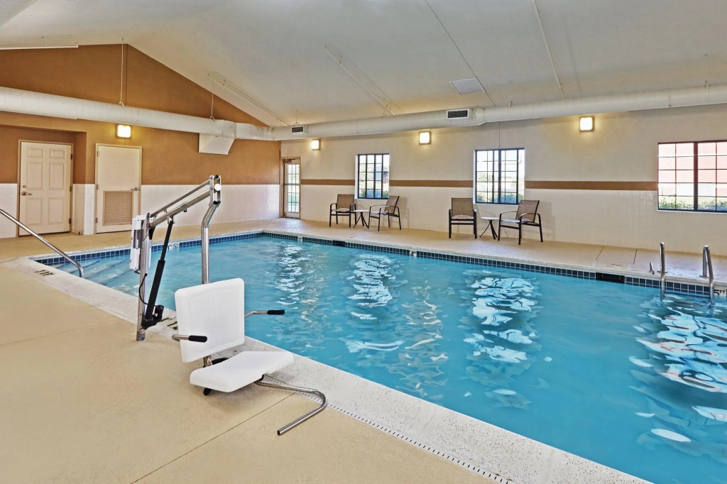 Staybridge Suites Glenview by IHG