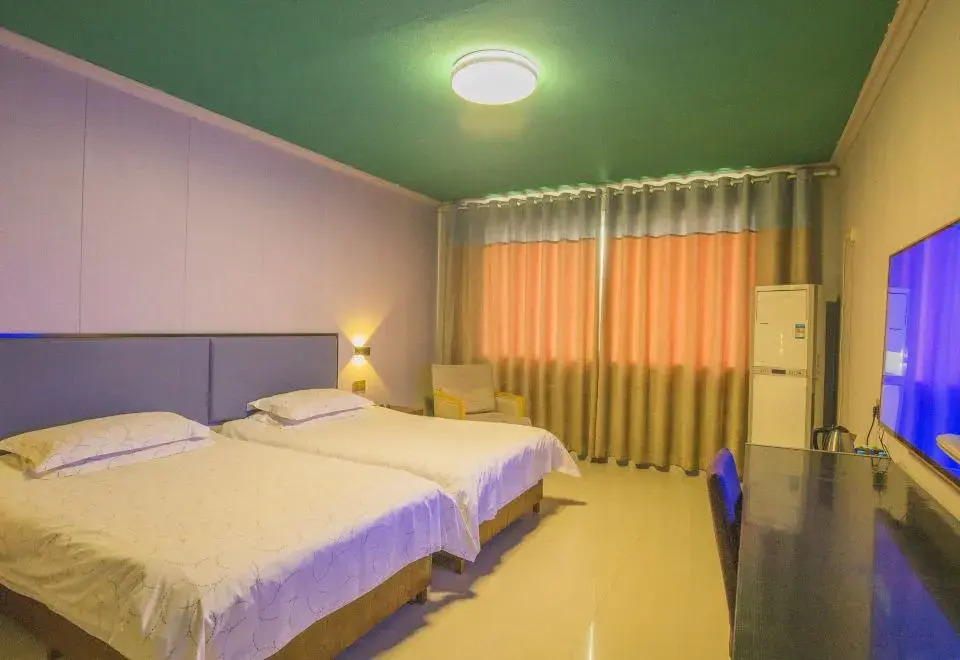 Milan Apartment (Zhumadian Haiyun Branch)