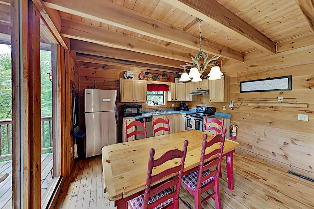 New Listing! Epic W/ Game Room & Hot Tub 2 Bedroom Cabin
