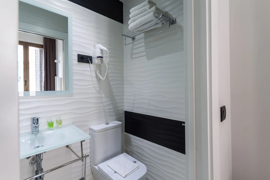 Hostal Gran Via 44