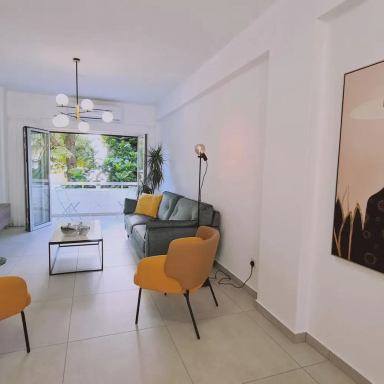 97 LIM - Stay Vital Elegance Apartment