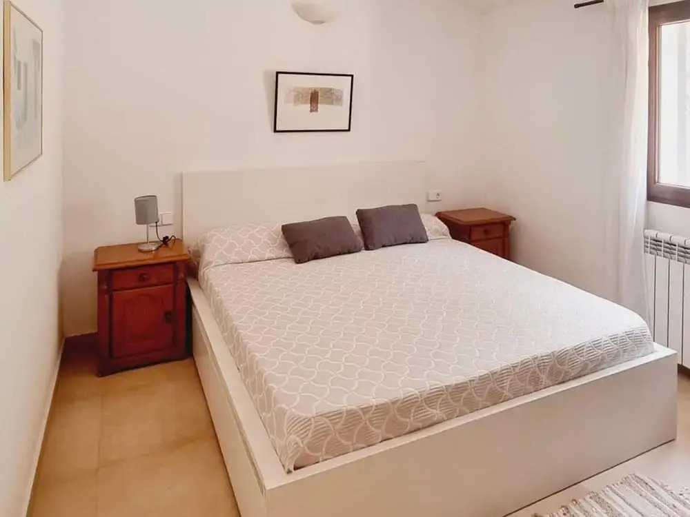 Villa Near Cala Tropicana With Pool