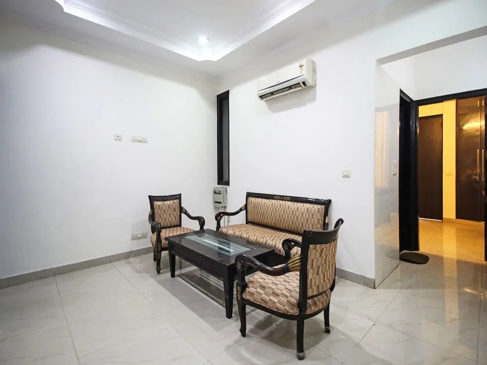 OYO 5118 Dreams Residency