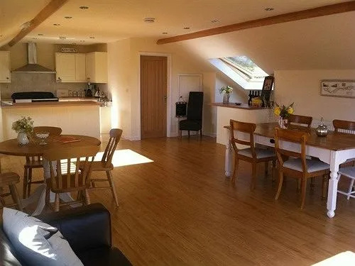 Huntercrook Lodge