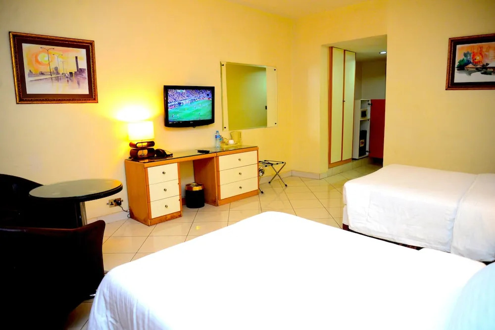 Golden Royale Hotel