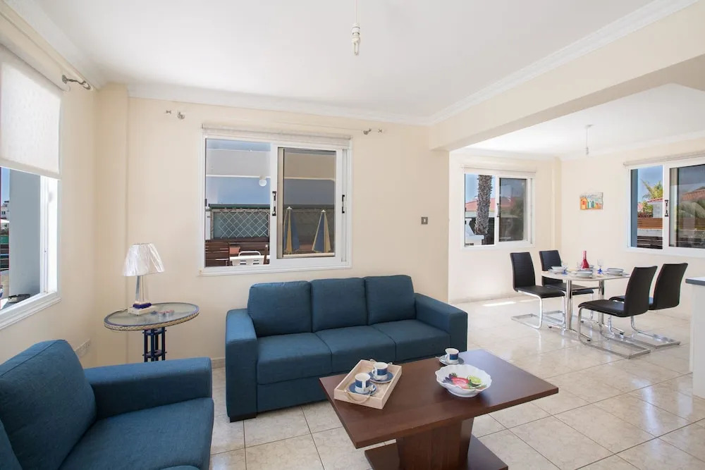 Cyprus Villa Tg12 Gold