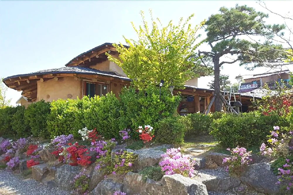 Yangyang Toedam Pension