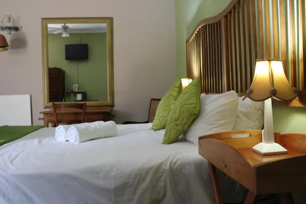 Makarios Lodge