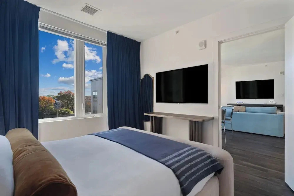 Hyatus Luxury Residences South Boston