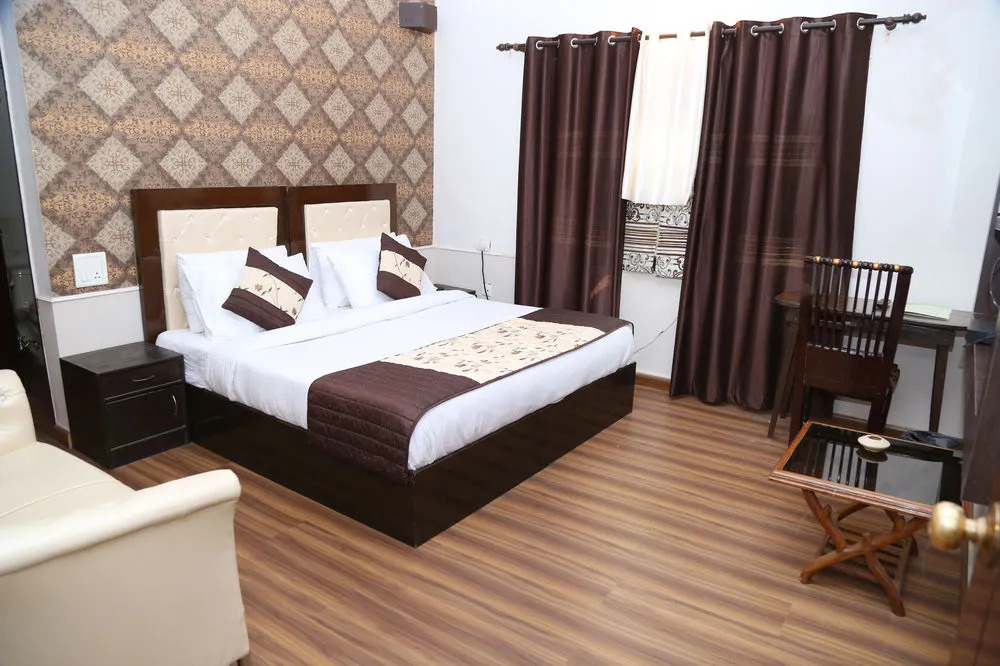 Suryansh Motel