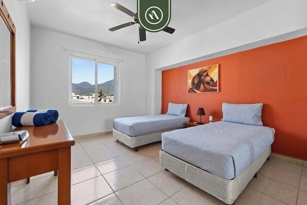 Mexican 2 BR Condo in Hotel Zone - Near the Beach