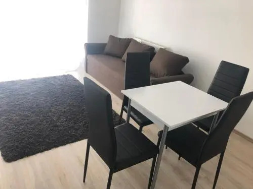 Belle Casa 24