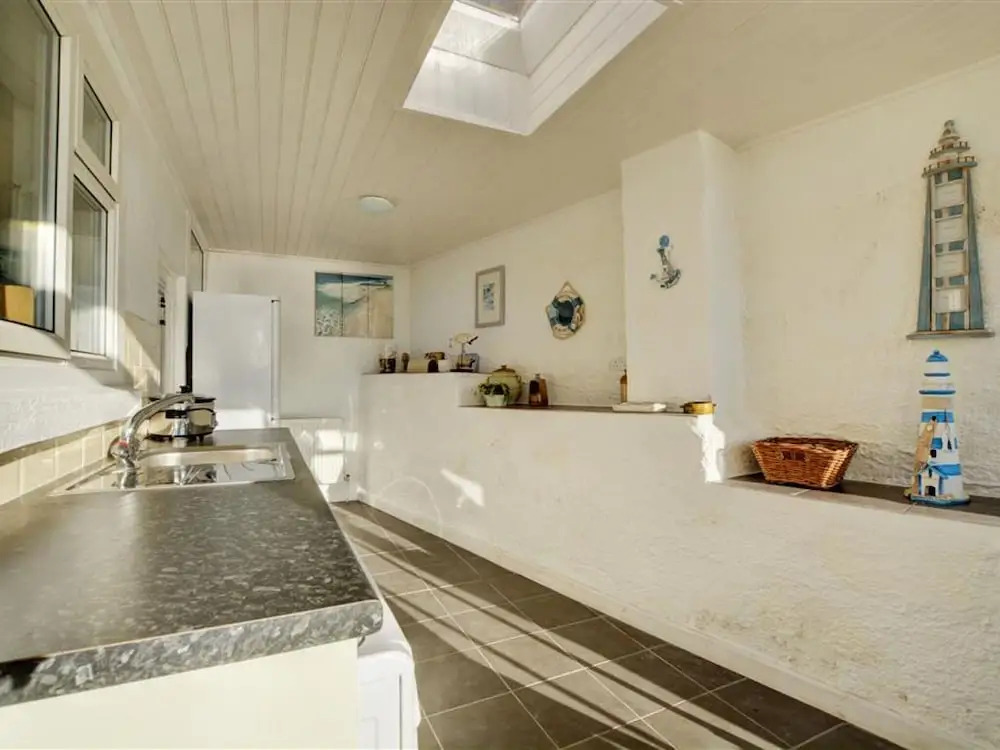 Detached Holiday Home With Garden and Unhindered View of Beautiful Nature and sea