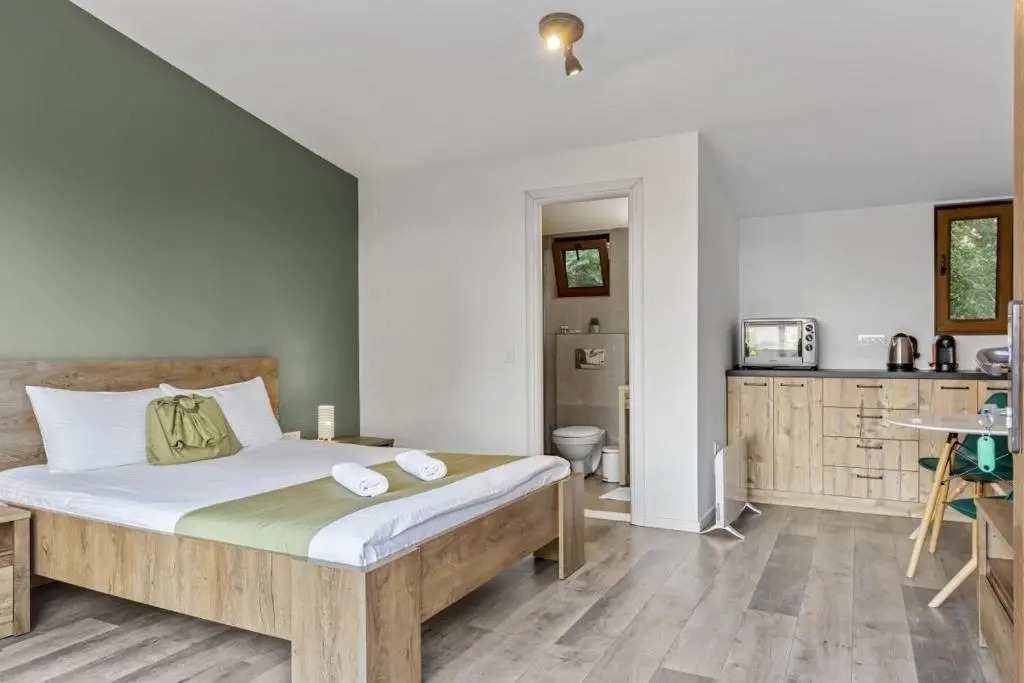 Silver Bungalow
