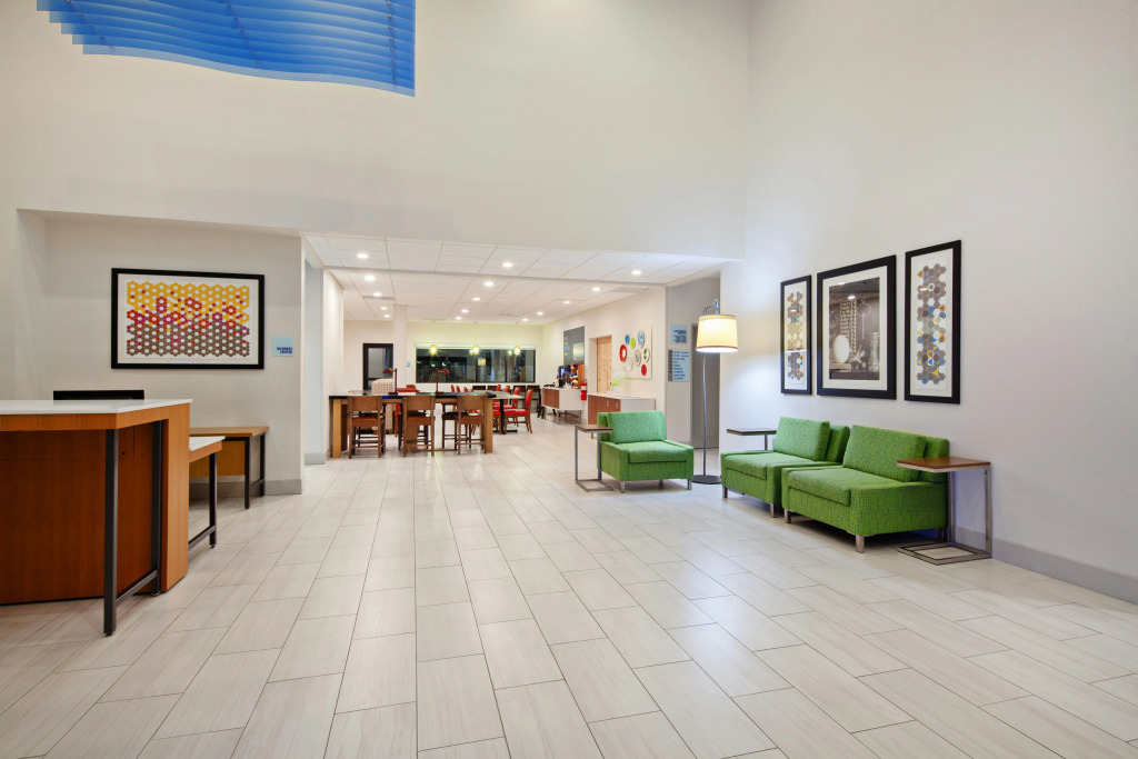 Holiday Inn Express & Suites Rancho Mirage - Palm Spgs Area by IHG
