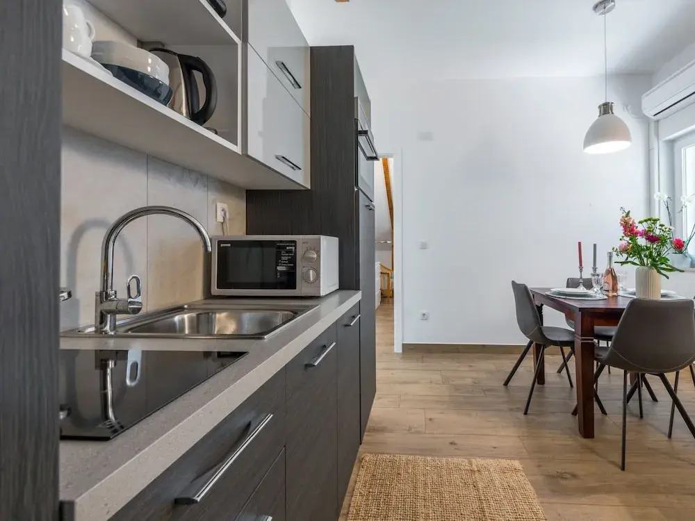 Apartments Franka - One Bedroom Apartment With Terrace and Garden View