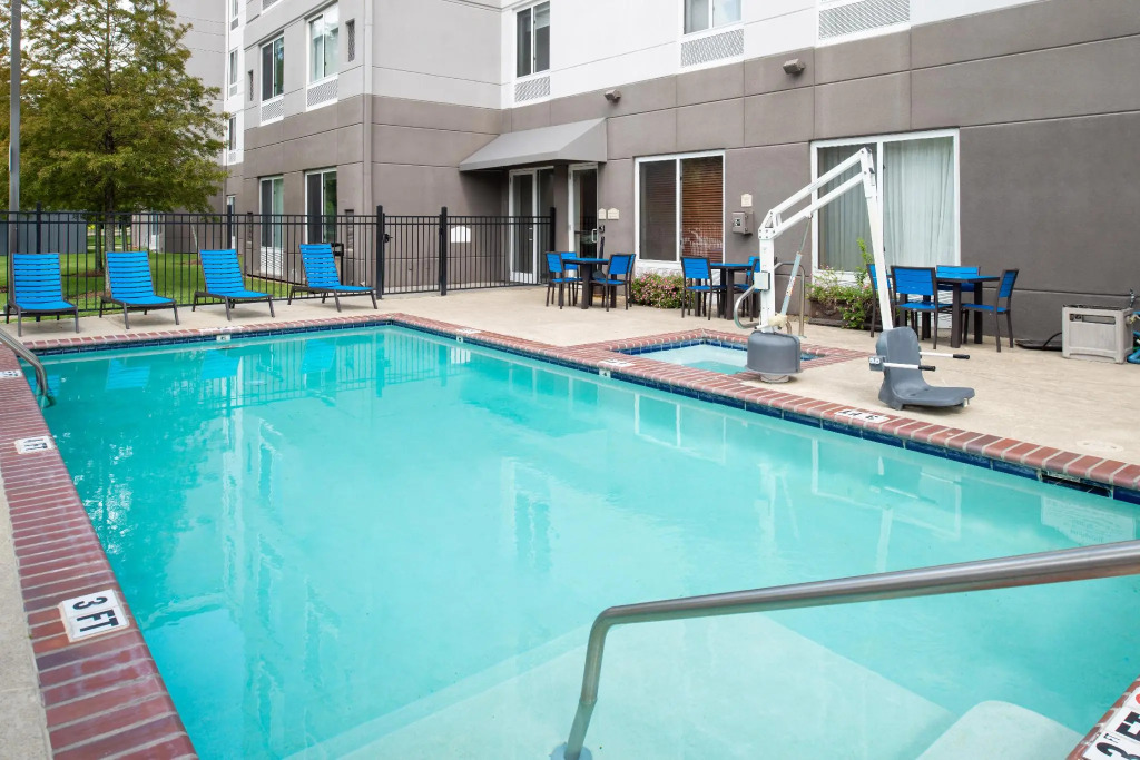 Hilton Garden Inn Baton Rouge Airport