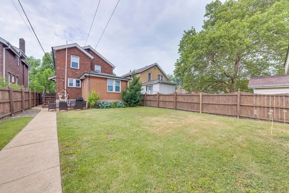 Pet-friendly St Louis Home w/ Grill & Backyard